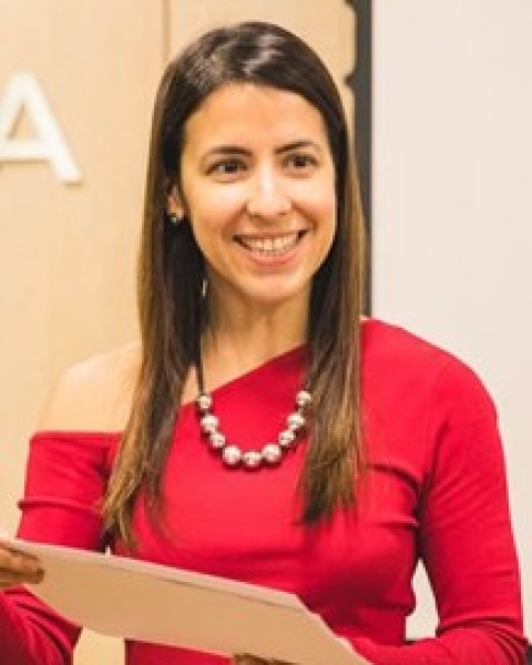 Ana Cláudia Barros